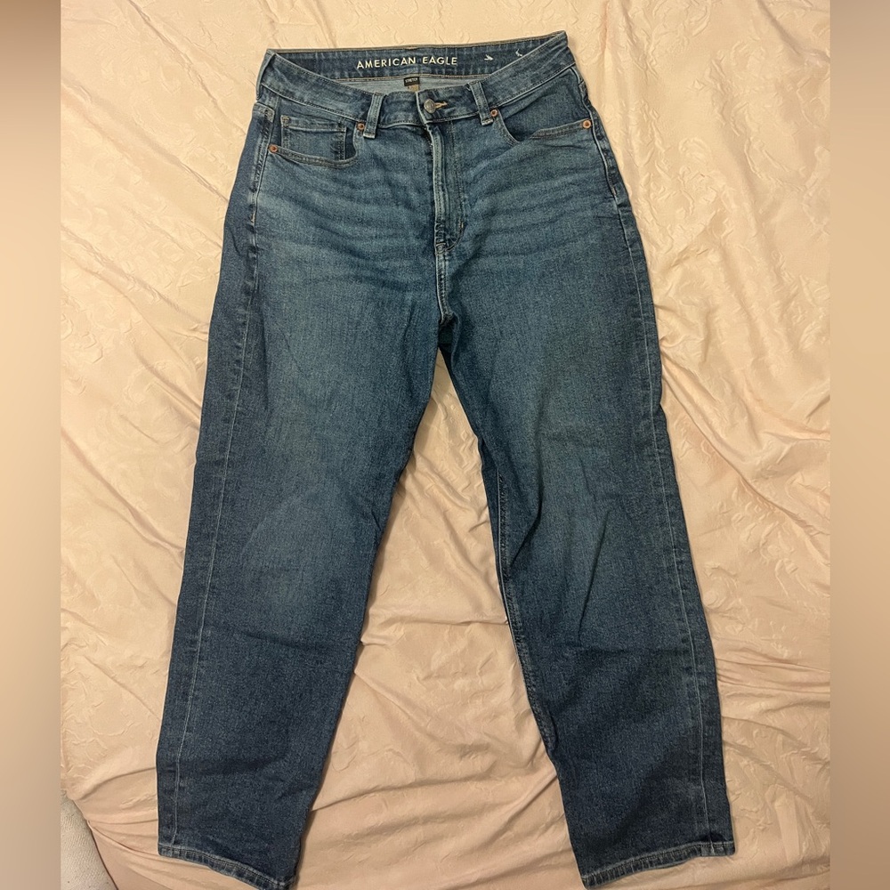 American Eagle Outfitters Blue High-Waisted Straight-Leg Jeans